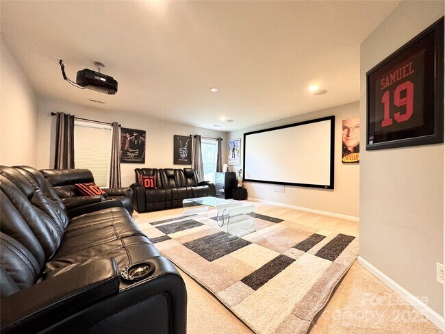 Building Photo - 10031 Glenburn Ln