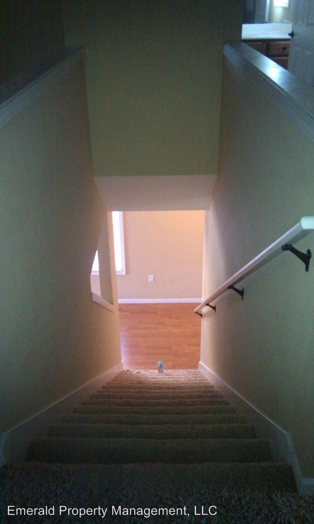 Building Photo - 4 br, 2.5 bath House - 509 Brookmont