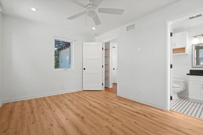 Building Photo - 2817 Stevens St