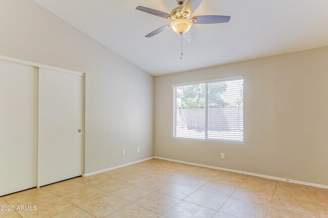 Building Photo - 10736 E El Moro Ave