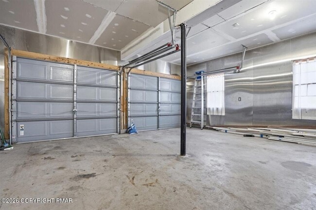 Building Photo - 5132 Pocono Park