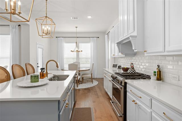 Building Photo - 752 Tallgrass Dr