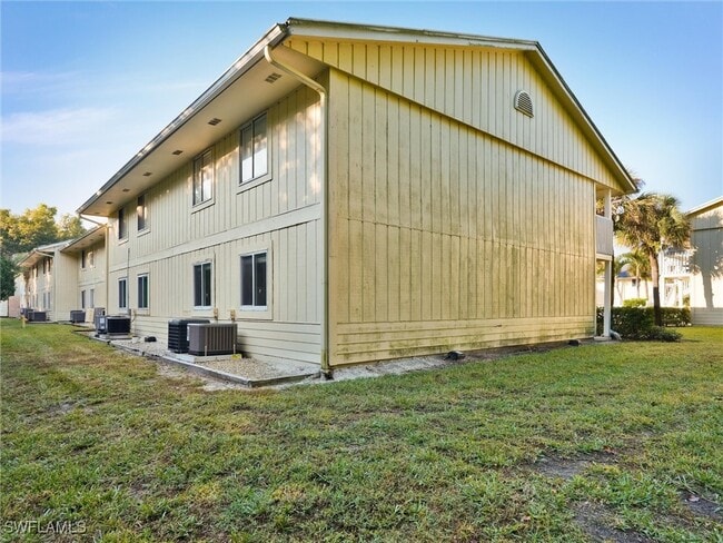 Building Photo - 4621 Bayshore Dr