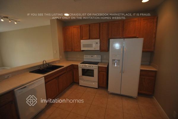 Building Photo - 9078 Tremezzo Ln