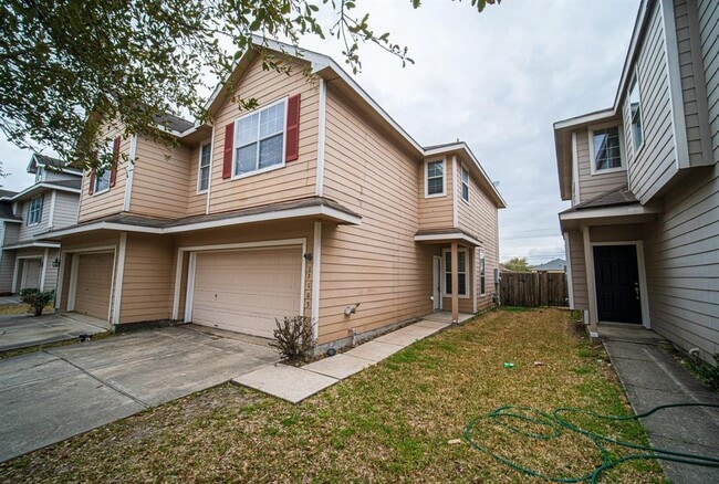 Building Photo - 13103 Peppergate Ln
