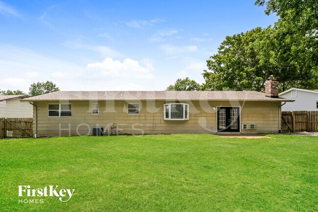 Building Photo - 634 Watkins Glen Dr