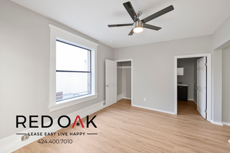 Building Photo - 692 Valencia St