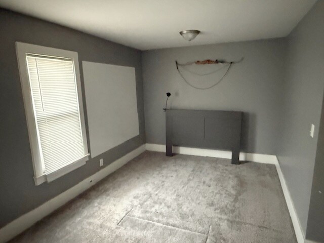 Building Photo - 15 Forest St