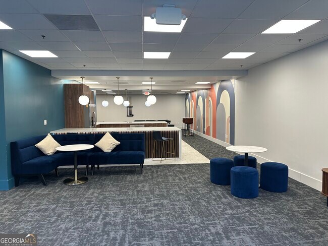 Building Photo - 620 Peachtree St NE