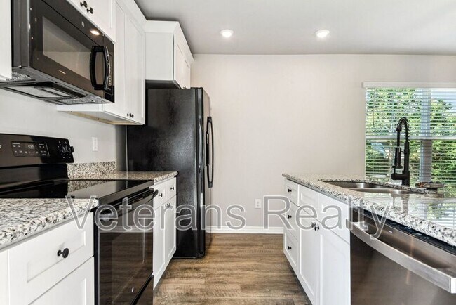 Building Photo - 13444 Willow Oak Cir