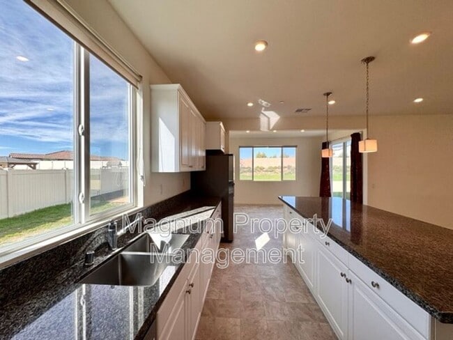 Building Photo - 31310 Reserve Dr