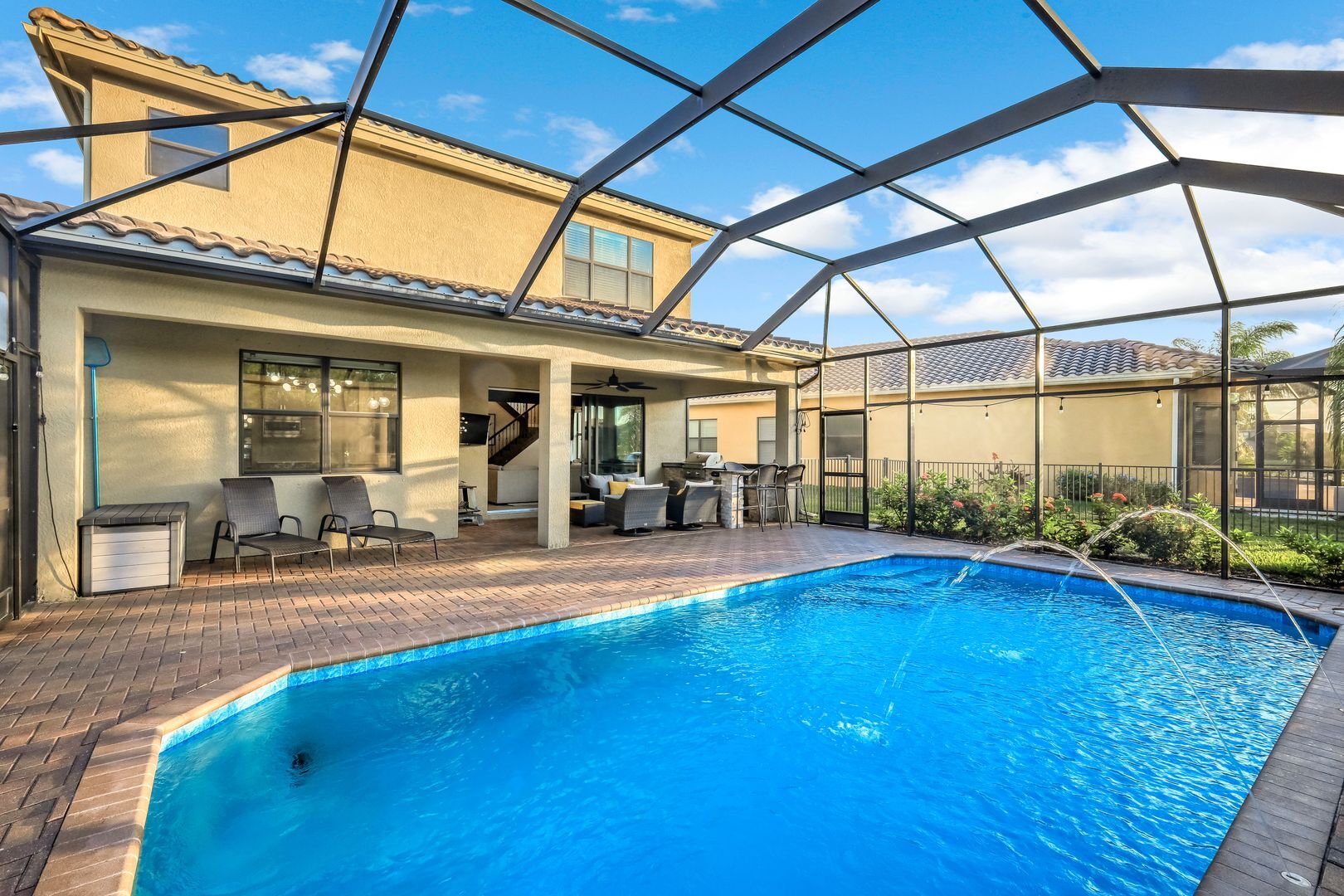 Building Photo - 11732 Meadowrun Cir