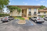 Building Photo - 8550 SW 109th Ave