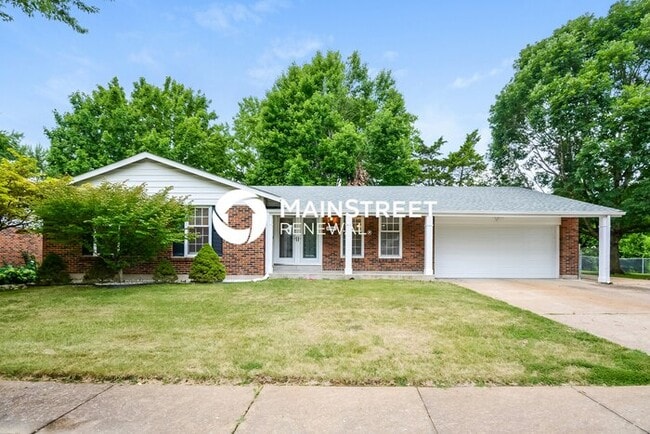 Primary Photo - 4 Bedroom Pet-Friendly Home in Florissant,...