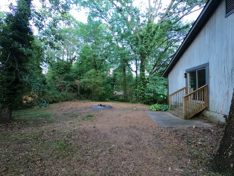 Building Photo - 2672 Suzanne Ln