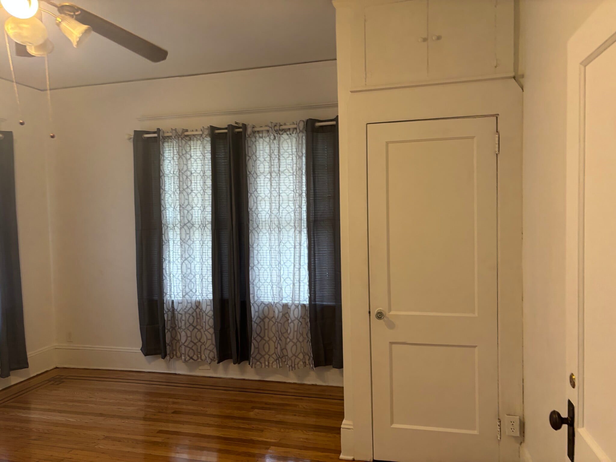 Building Photo - 2210 Dellwood Ave