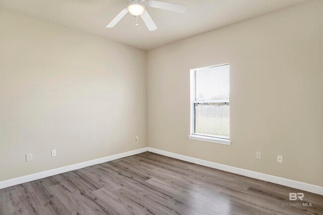 Building Photo - 27413 Boaz Rd W