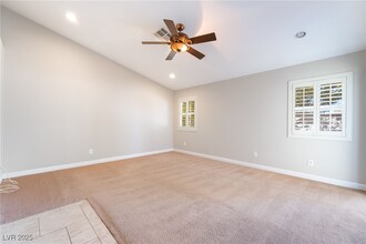 Building Photo - 74 Graythorn Mountain Ct