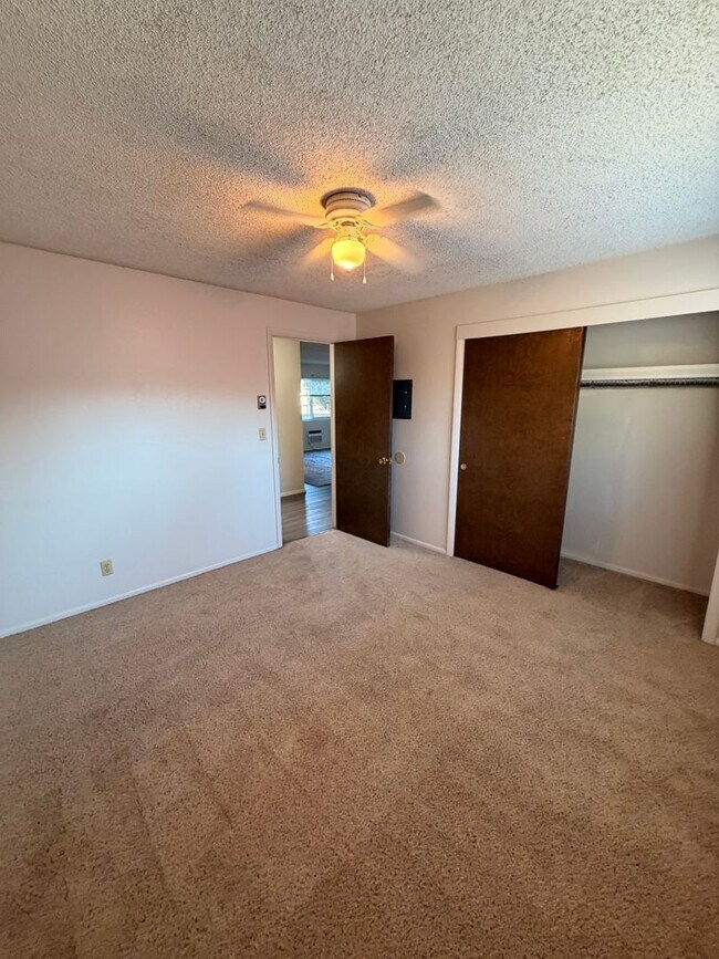 Building Photo - Potter Drive