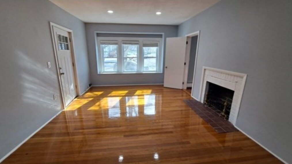 Building Photo - 46 Clewley Rd