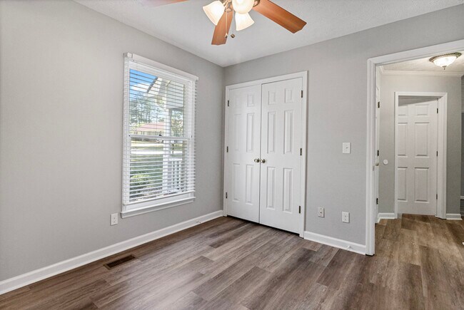 Building Photo - 6858 St Julian Way
