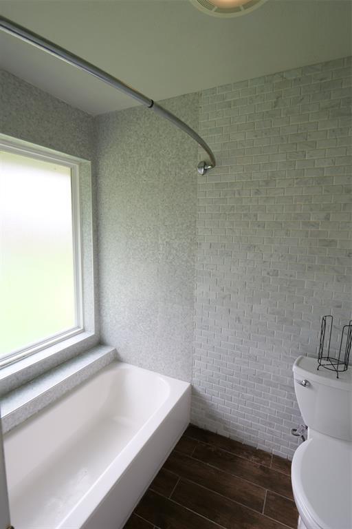 Building Photo - 15311 Mondrian Dr