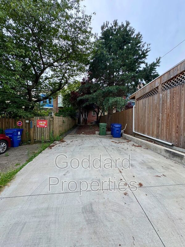 Building Photo - 1713 Linden Ave