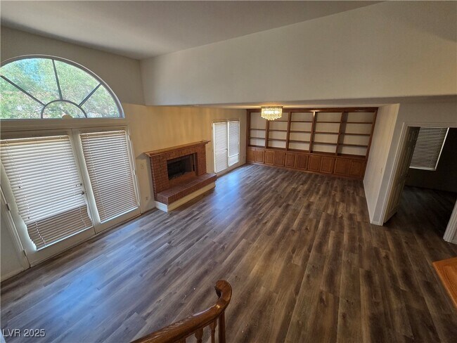 Building Photo - 8204 Tivoli Cove Dr