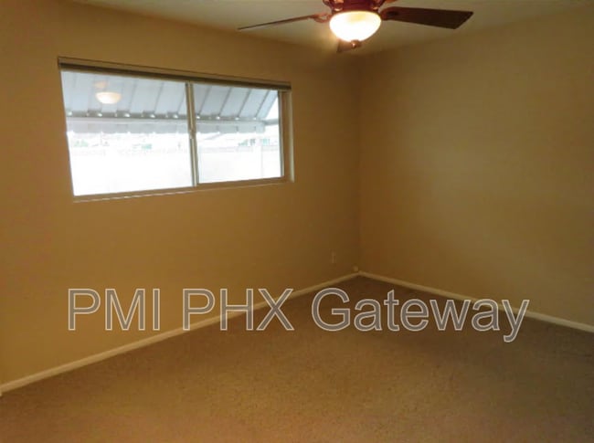 Building Photo - 15 E McKinley St