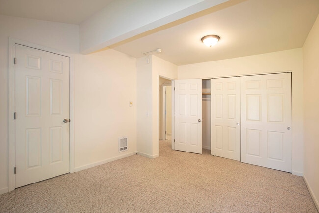 Building Photo - 38244 SE 85th St