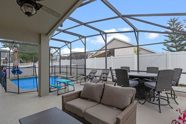Building Photo - 15730 Bay Vista Dr