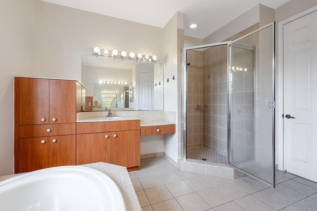 Building Photo - 102 Ibisca Terrace