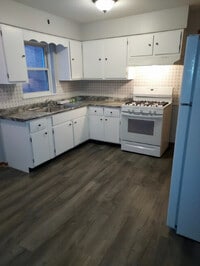 Building Photo - 8624 Fullerton Ave