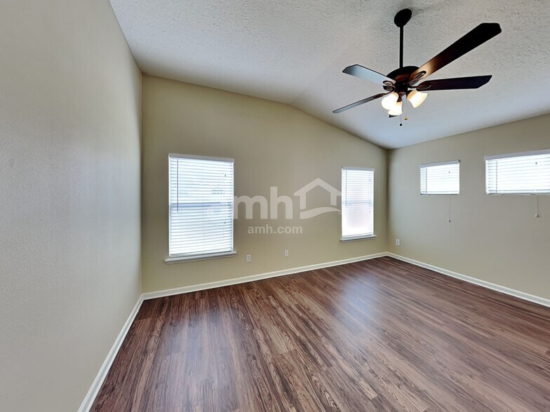 Building Photo - 3071 White Heron Trl