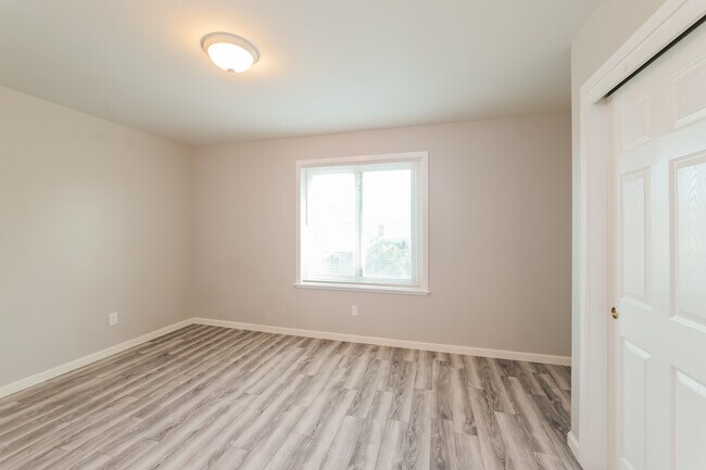 Building Photo - 139 Gibson Ave