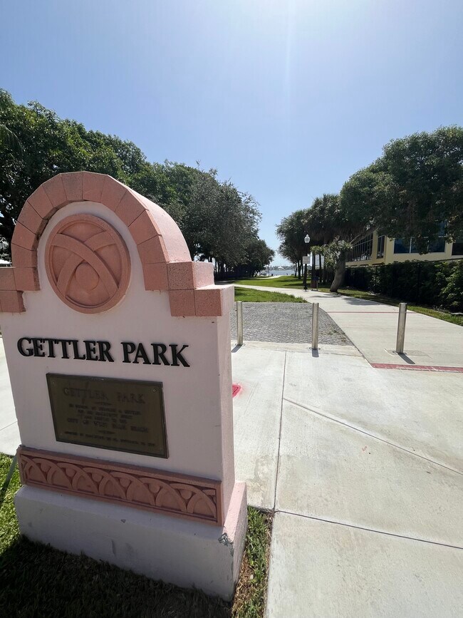 Building Photo - 4500 N Flagler Dr