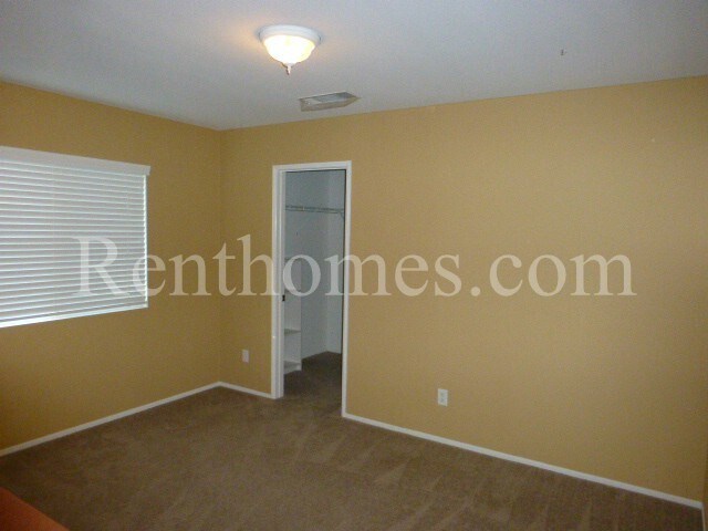Building Photo - 3216 Canyon View Dr