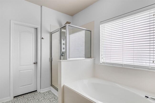 Building Photo - 17227 Mitchell Pass Ln