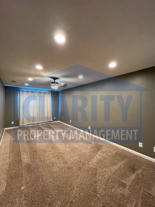 Building Photo - Three bedroom home in a quiet neighborhood!