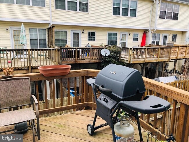 Building Photo - 11052 Sentry Ridge Rd