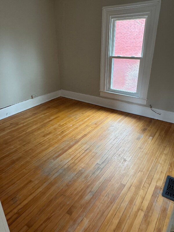 Building Photo - 113 W Oneida St