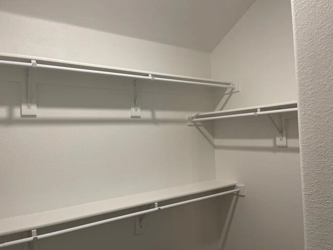 Building Photo - 5405 Fairdale Dr