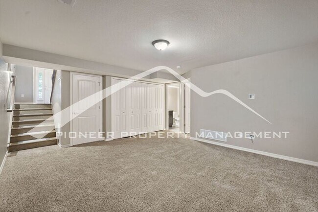 Building Photo - 4349 High Mountain Point