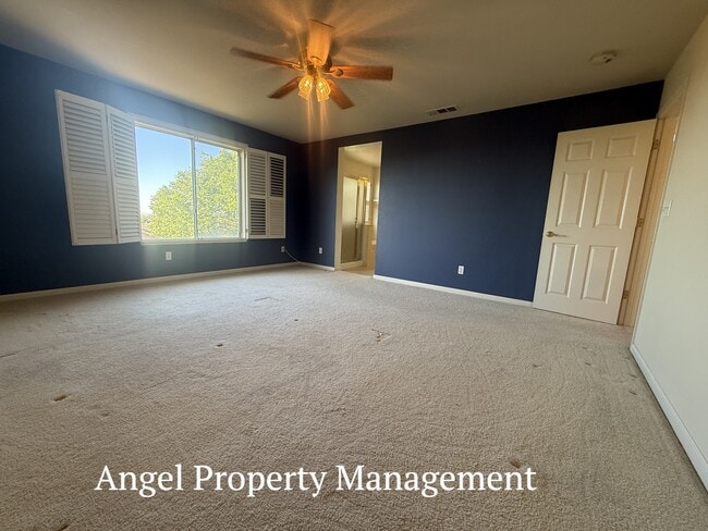 Building Photo - 1245 Oak Haven Way