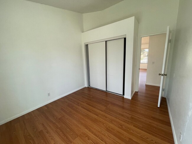 Building Photo - Charming Home in Hesperia- HOA Community- 3 Bedrooms, 2 Bathrooms, Community Park