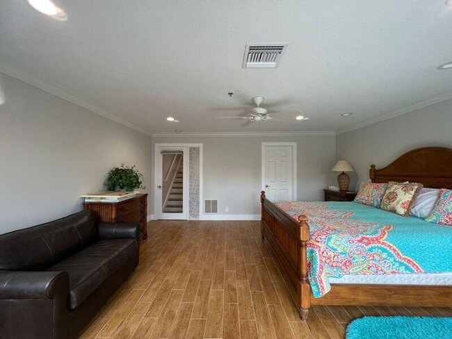 Building Photo - 4216 Sea Grape Dr