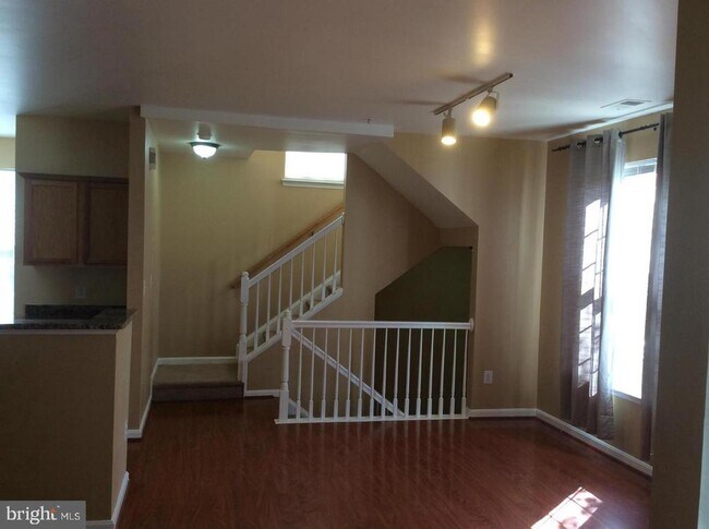 Building Photo - 14505 Hampshire Hall Ct