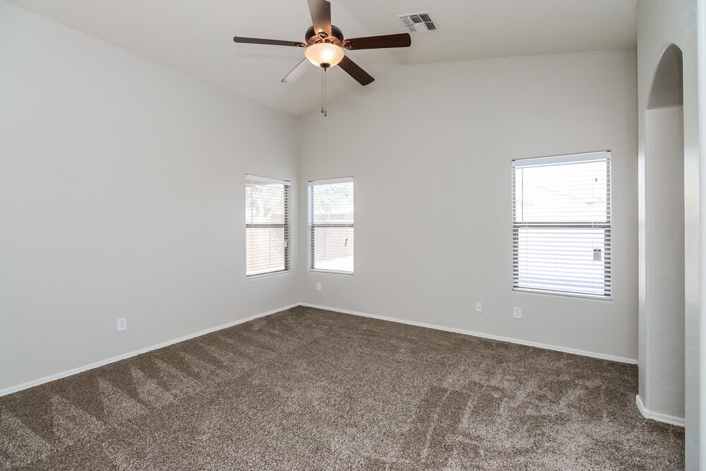 Building Photo - 484 W Gascon Rd