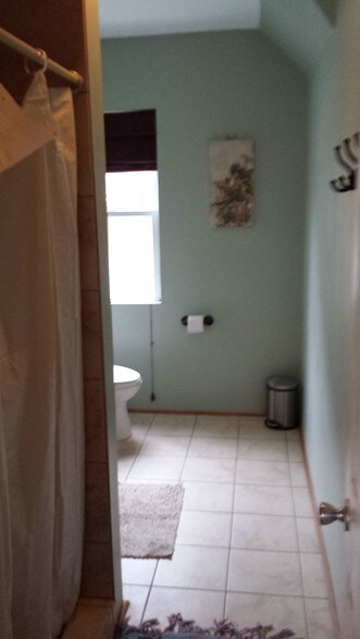 Building Photo - 125 Pleasant St