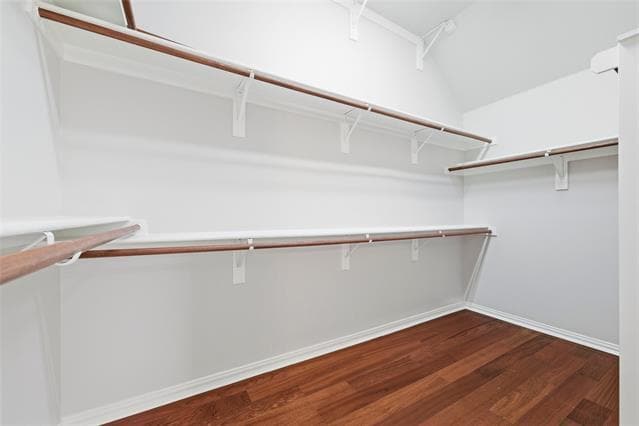 Building Photo - 715 Lakeway Dr